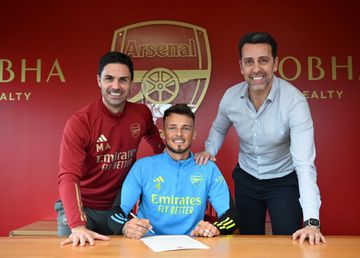 Oficial: Ben White renova com o Arsenal