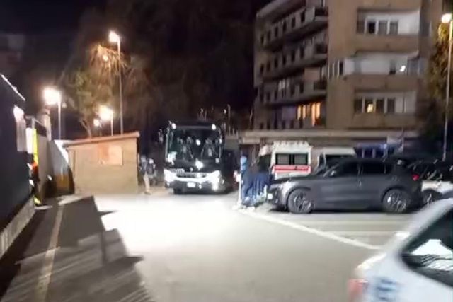 Autocarro do Sporting já está no estádio