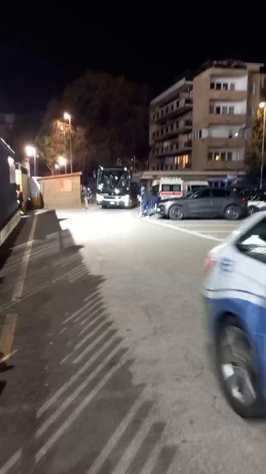 Autocarro do Sporting já está no estádio