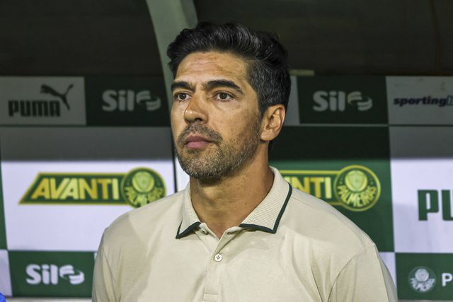 Abel Ferreira revela maior vergonha da carreira: «Chorei em casa à frente das minhas filhas»