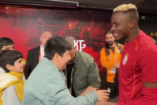 Osimhen também é craque fora dos relvados: grande gesto do avançado do Galatasaray
