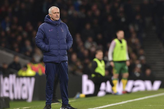 «Mourinho foi contratado para ganhar um troféu e foi despedido antes de uma final»