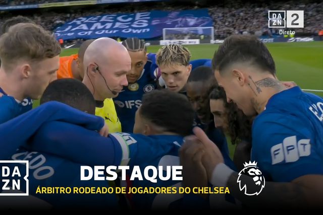 Imagem surreal! E se isto acontecesse em Portugal com Pinheiro ou Veríssimo?