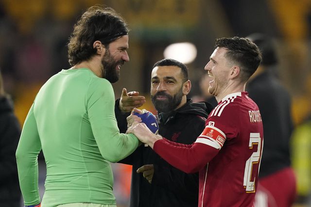 Estrela do Liverpool acerta renovação