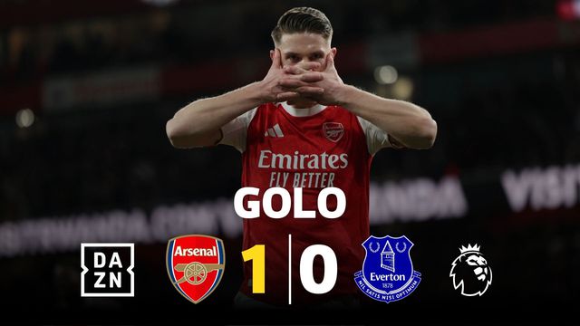 Defesa do Everton oferece a Gyokeres um dos golos mais fáceis da carreira