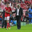 Matic com Jorge Jesus no Benfica, em 2013 Foto: Sérgio Miguel Santos)