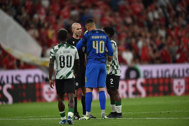 Kewin: «Houve interferência da arbitragem»