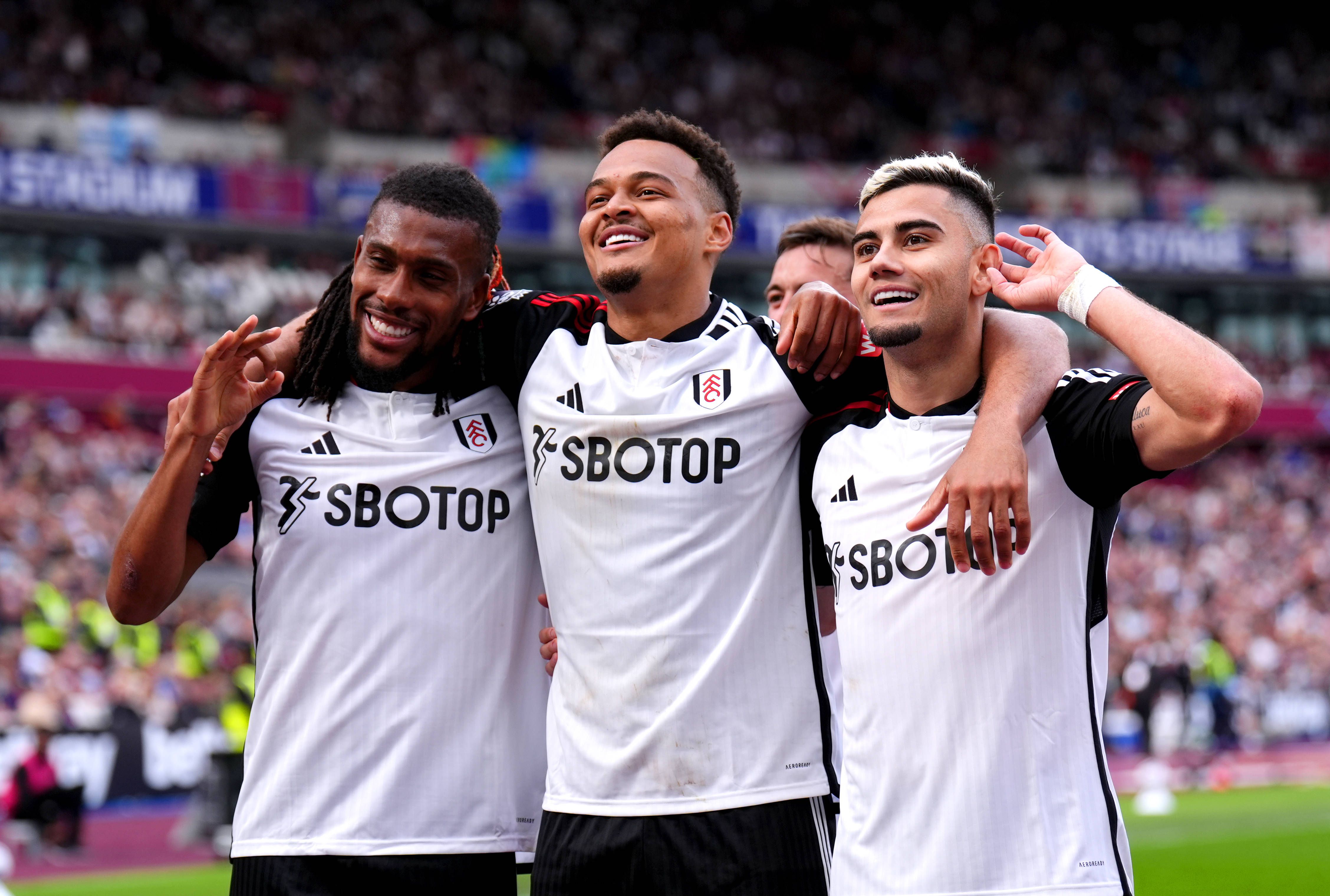 Premier League: Fulham, de Marco Silva e Palhinha, vence dérbi londrino