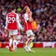 Arsenal-Aston Villa foi um grande balde de água fria no Emirates