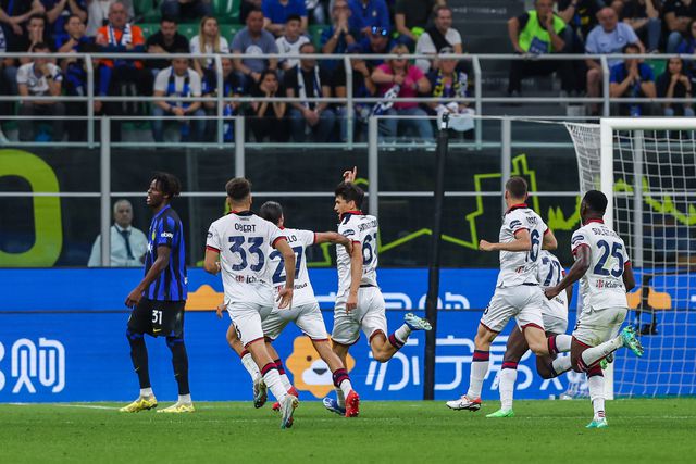 Inter sofre empate do Cagliari perto do fim antes do dérbi de Milão