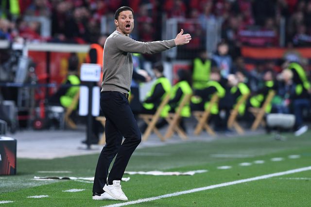 Zé Roberto destaca Grimaldo e afirma: «Xabi Alonso está destinado a treinar o Real Madrid»