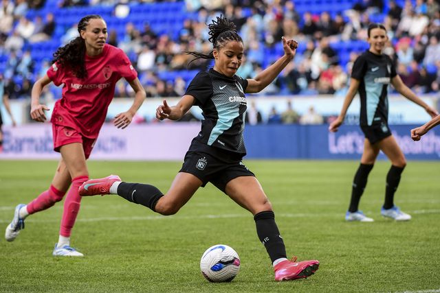 Jéssica Silva em ação pelo Gotham