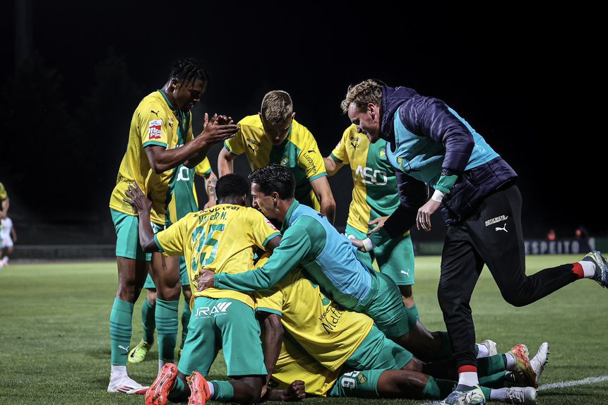 Equipa do Mafra festeja golo