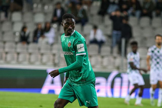 Naziru, avançado do Rio Ave