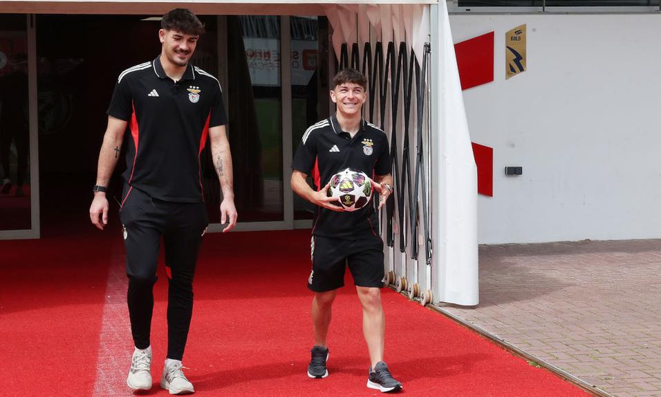 Diogo Ferreira e Gonçalo Moreira, guarda-redes e médio do Benfica (foto: SL Benfica)