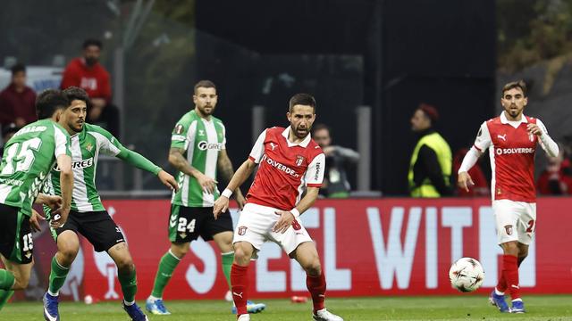 João Moutinho e Ricardo Horta são dois dos trunfos dos arsenalistas para o duelo ibérico