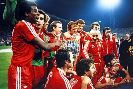 Nottingham: do primeiro 'one million pound player' à promessa (por cumprir) de um Beatle