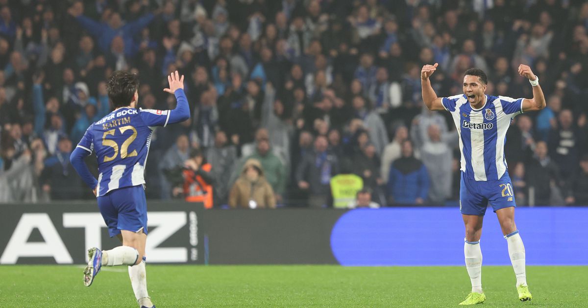 FC Porto: lateral em versão 'premium' na reta final