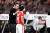 Roger Schmidt e João Neves no Benfica (foto: André Alves)