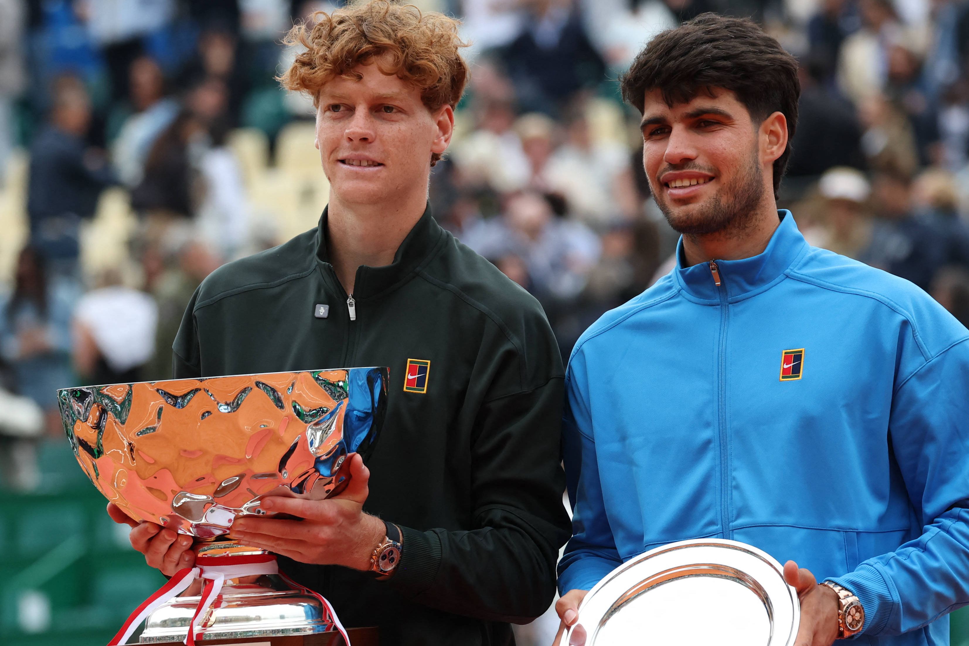 Jannik Sinner e Carlos Alcaraz após a final do Master de Monte Carlo, ganha pelo primeiro      Fotografia Imago