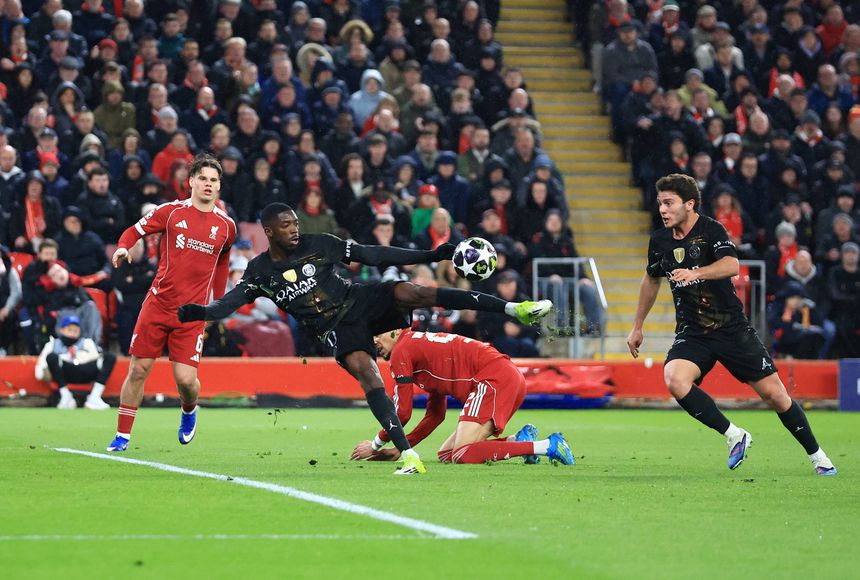 Dembelé bisou em Anfield e carimbou passagem do PSG às meias-finais - Foto: IMAGO