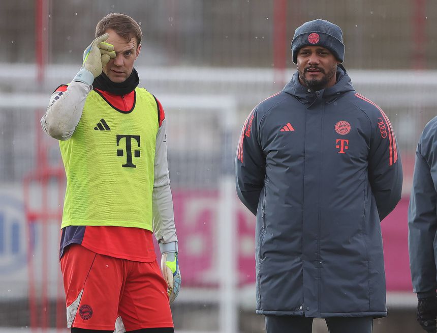 Kompany e Neuer no aquecimento do Bayern
