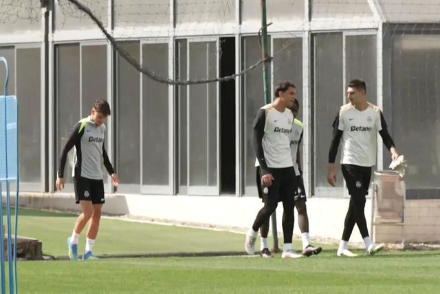 Treino do Sporting marcado por duas ausências de peso