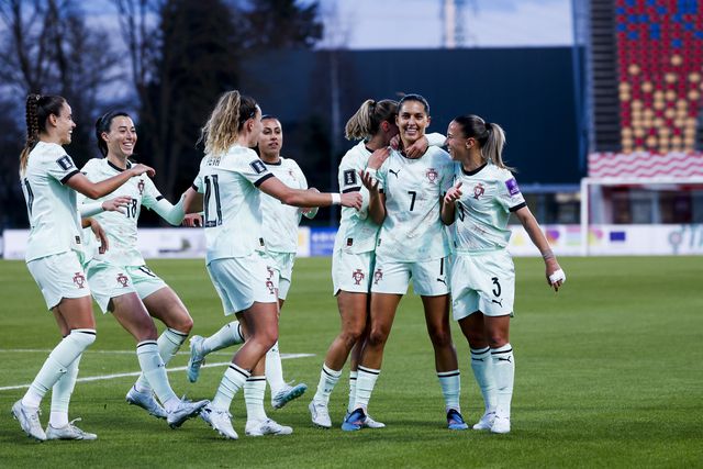 Kika Nazareth abriu o livro em Riga e pintou a vitória nacional com dois momentos magnânimos — Foto: FPF