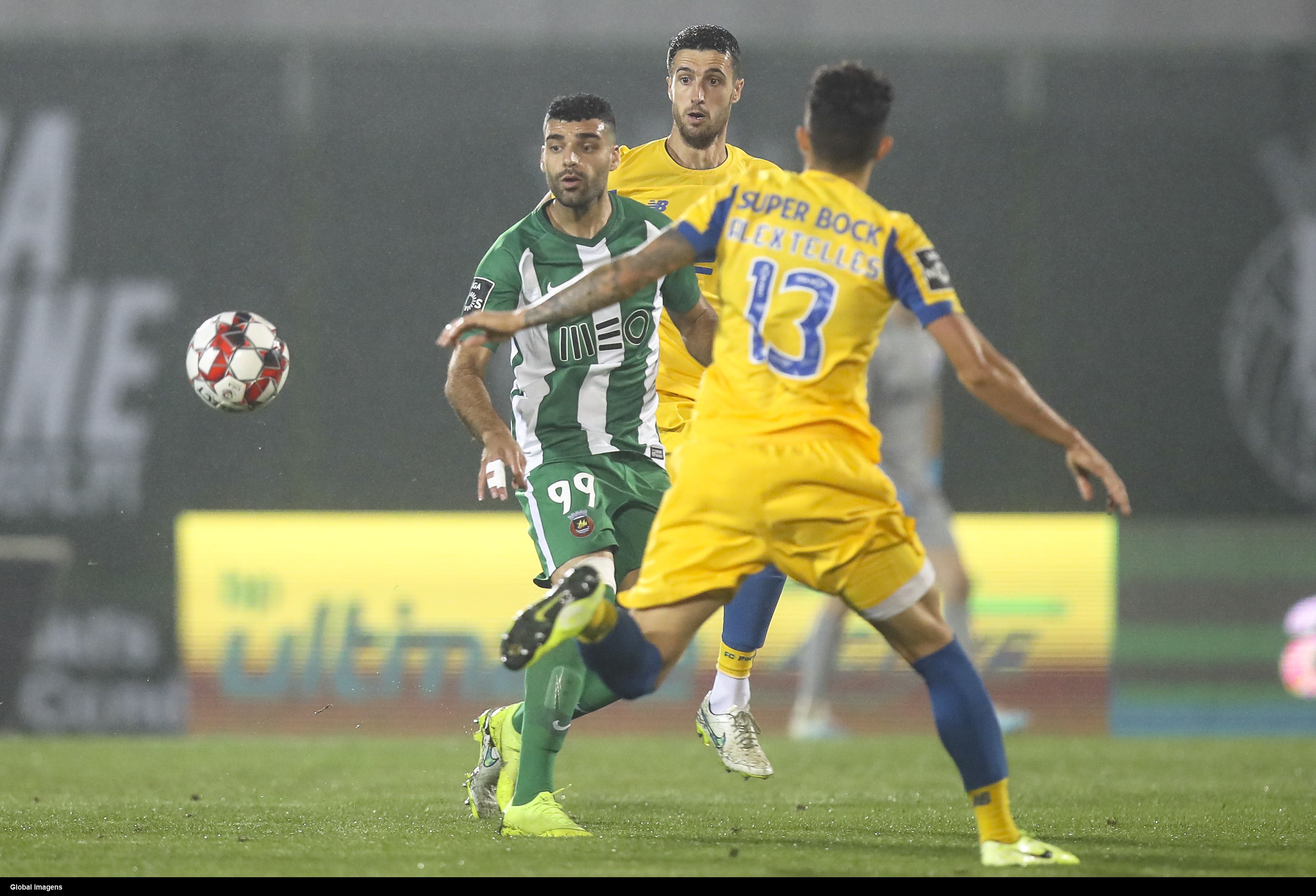 Taremi (Rio Ave) - 18 golos em 2019/20: melhor marcador do campeonato com os mesmos golos que Carlos Vinícius e Pizzi