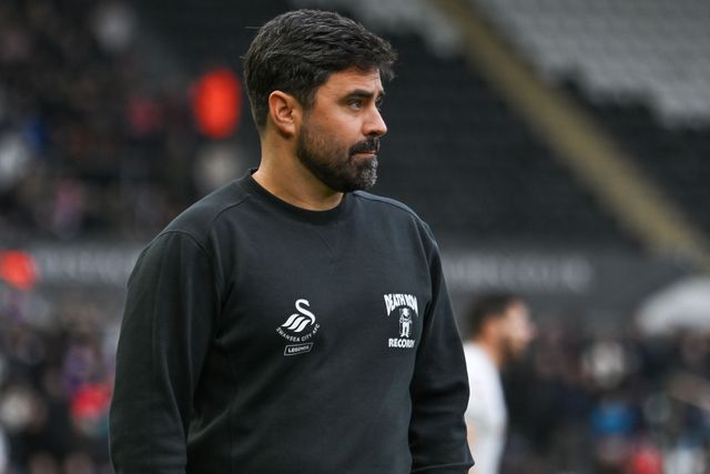 Vítor Matos, treinador do Swansea — Foto: Swansea