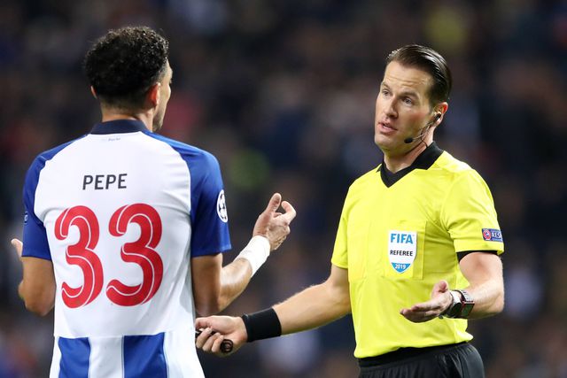 Danny Makkelie em jogo do FC Porto (IMAGO)