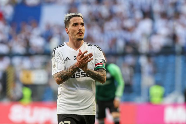 Josué despede-se dos adeptos do Legia Varsóvia