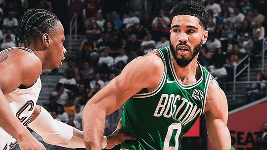 Celtics vencem Cavaliers com LeBron a ver e estão a uma vitória da final de conferência