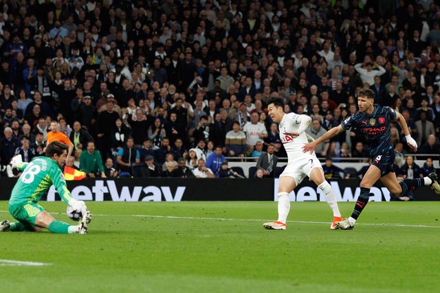 VÍDEO: a defesa de uma carreira que pode valer o tetra ao Man. City