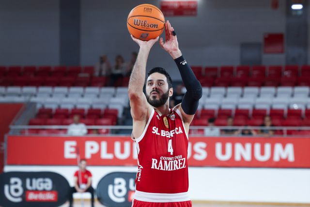 Lesão acaba com temporada de José Silva