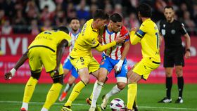 Villarreal vence Girona com Gonçalo Guedes em campo