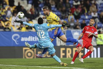 Estoril: João Carlos pode dizer adeus com titularidade com o Moreirense