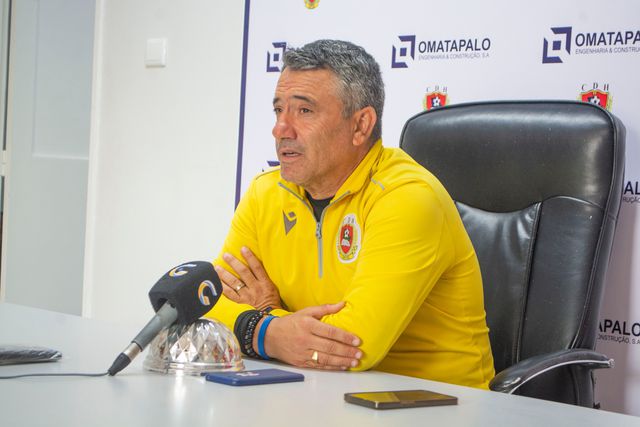 Paulo Torres tem feito carreira de treinador em África, nos últimos anos. Primeiro na Guiné, no Sp. Bissau e na seleção local, e desde 2017 em Angola: Interclube, Kabuscorp, Sagrada Esperança, Libolo e agora Desp. Huila (foto Desp. Huíla)