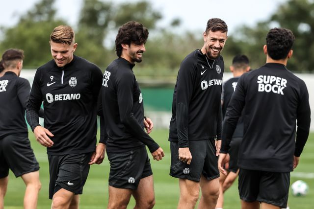 Três jovens chamados ao treino do Sporting (fotos)