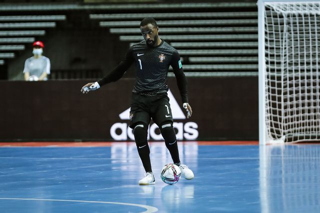 Ex-jogador de futsal Bebé de luto pela morte da mãe