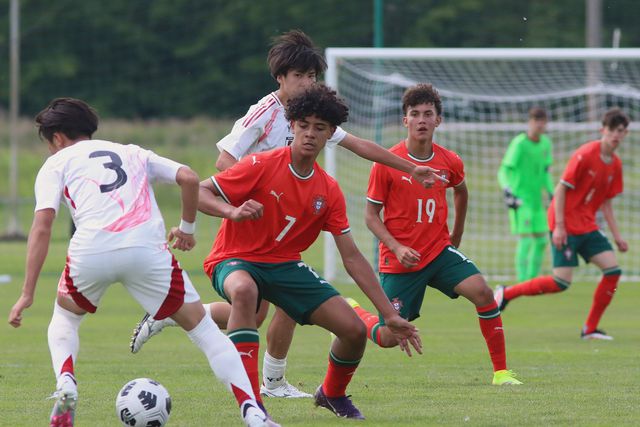 Cristianinho titular nos Sub-15 pela primeira vez
