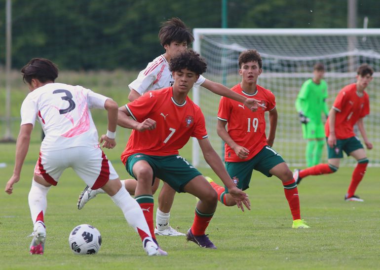 Cristianinho titular nos Sub-15 pela primeira vez