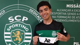 Sporting: Francisco Cabeçana assina contrato
