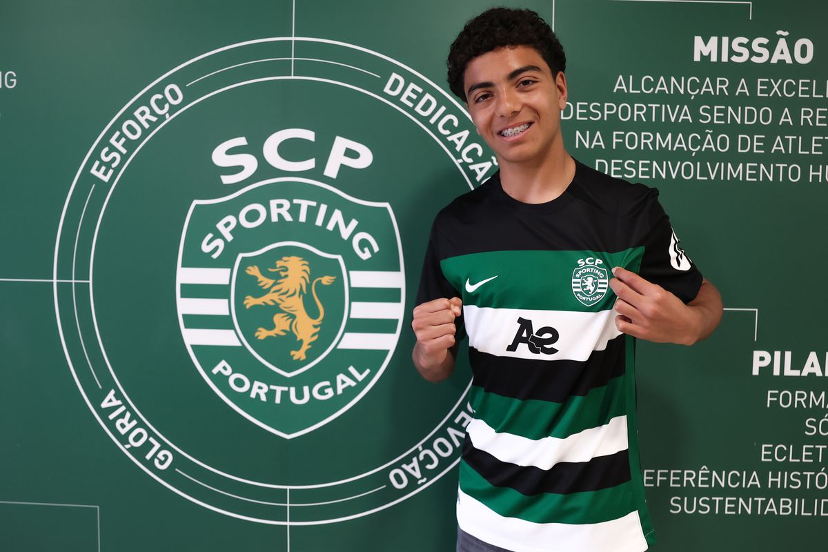 Sporting: Francisco Cabeçana assina contrato