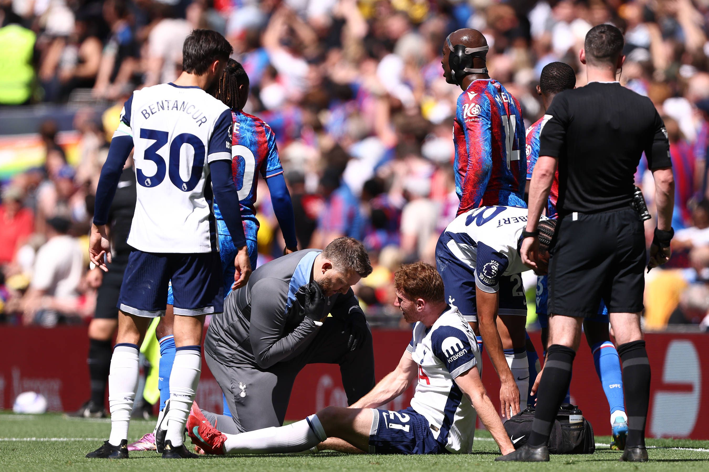 Kulusevski lesionou-se frente ao Crystal Palace