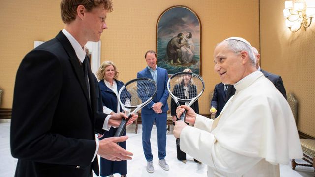 VÍDEO: vai um jogo de ténis com o Papa? Há quem tenha tentado