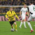 Oficial: Dortmund contrata lateral sueco em definitivo