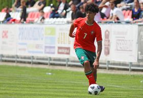 Sub-15 empatam na estreia de Cristianinho a titular
