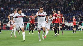 Bolonha vence primeira final em 51 anos e trama Milan de Conceição