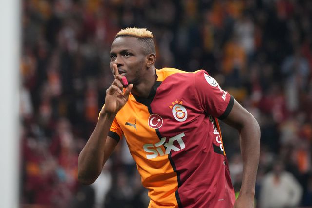 Mercado: Galatasaray disposto a bater todos os recordes por Osimhen